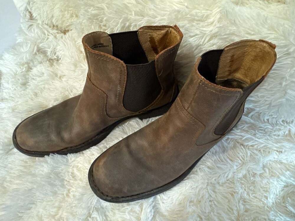 Born Men's Chelsea Boot, Size 10M, Brown Leather with Elastic Sides